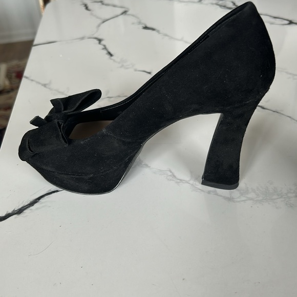 Franco Sarto Artist Collection Black Suede Platform Pumps.Size 6. Never Worn - Picture 2 of 5